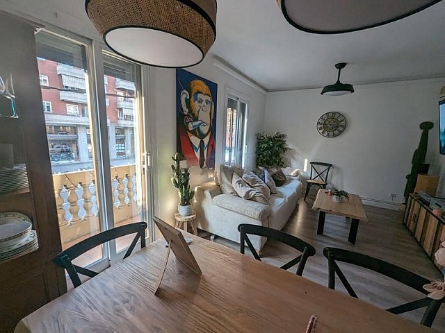 Neu renovierte Wohnung in der Carrer d'Aragó 488, mit Klimaanlage und Heizung in Barcelona