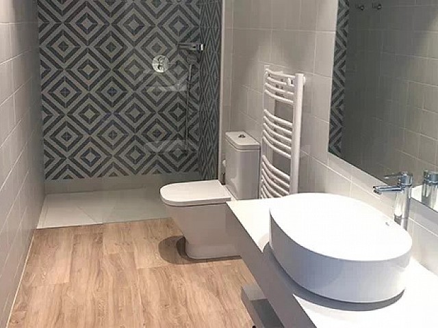 Hotel 4 estrellas en Venta en Girona Baño