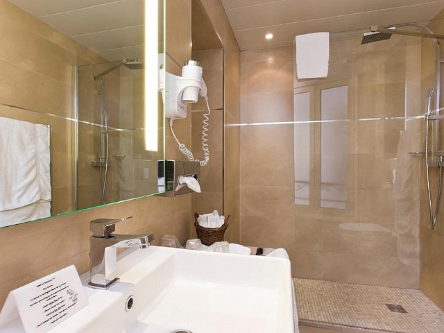 Hotel 4 estrellas en Venta en Sevilla Baño