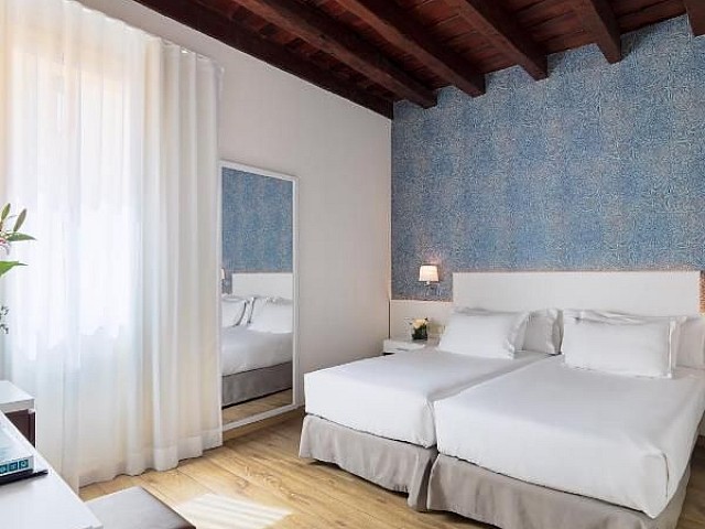 Hotel 3 estrellas en venta en Barcelona 