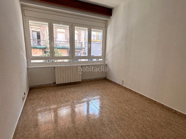 Piso en carrer nou de la rambla 150 piso en El Poble Sec - Parc de Montjuïc.- oportunidad de inversión en Barcelona